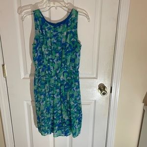 In decent condition. Missing the belt because it broke. looks good without belt